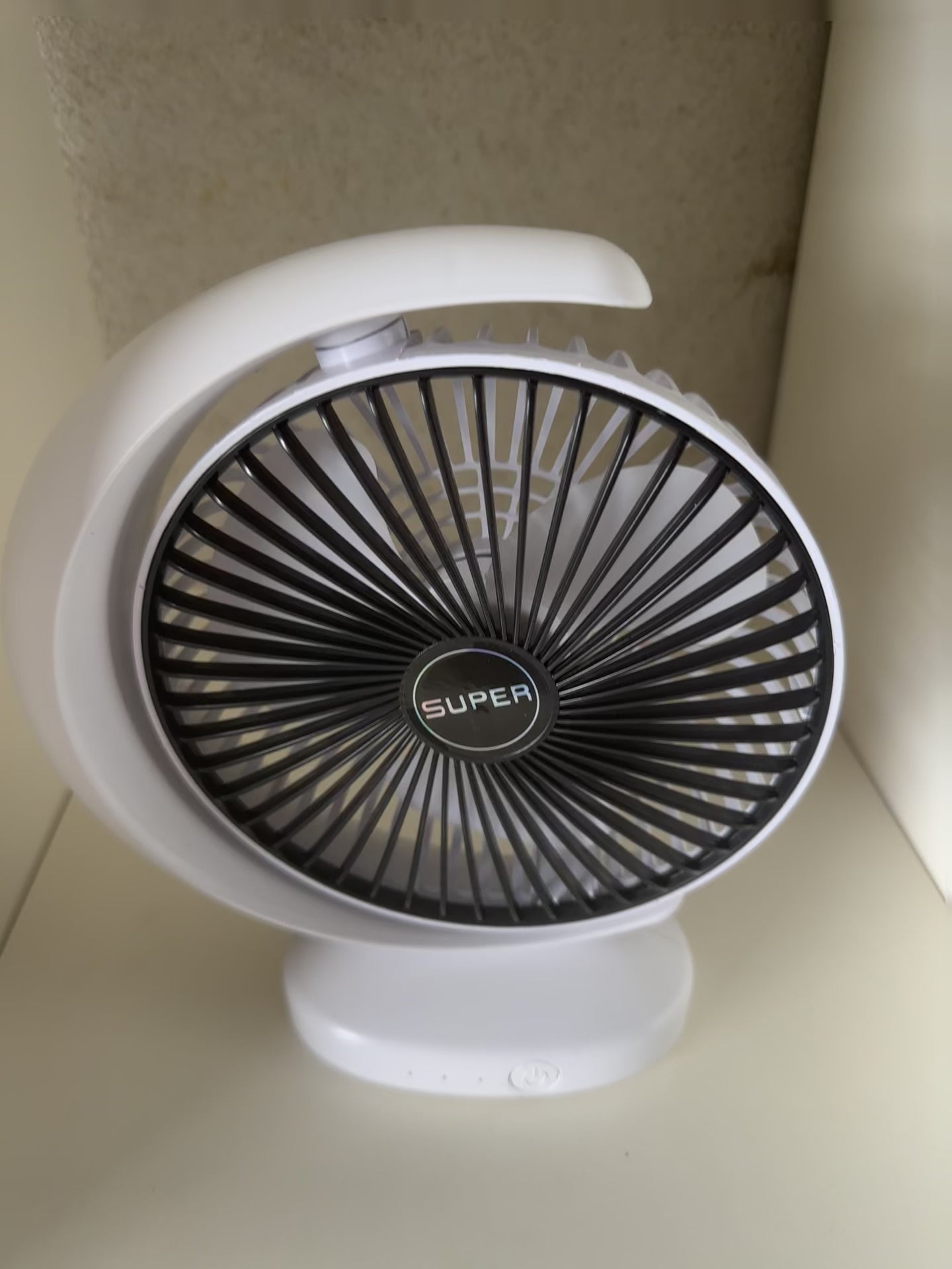 Ventilateur Rechargeable Ventilateur éLectrique de Bureau USB Mini Ventilateur Assez 90 ° Ventilateur à DegréS RéGlables Ventilateur Portable-Argent